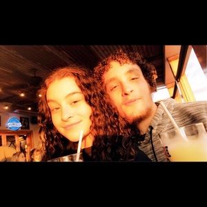 Meet your Posher, Amaya